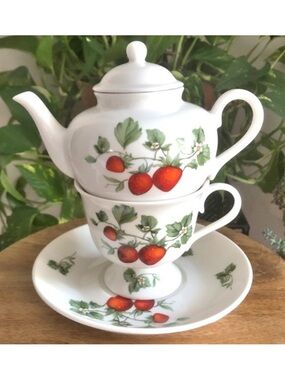 Nantucket Home Strawberry Pattern Tea For One Stacking Teapot w/ Cup and Saucer